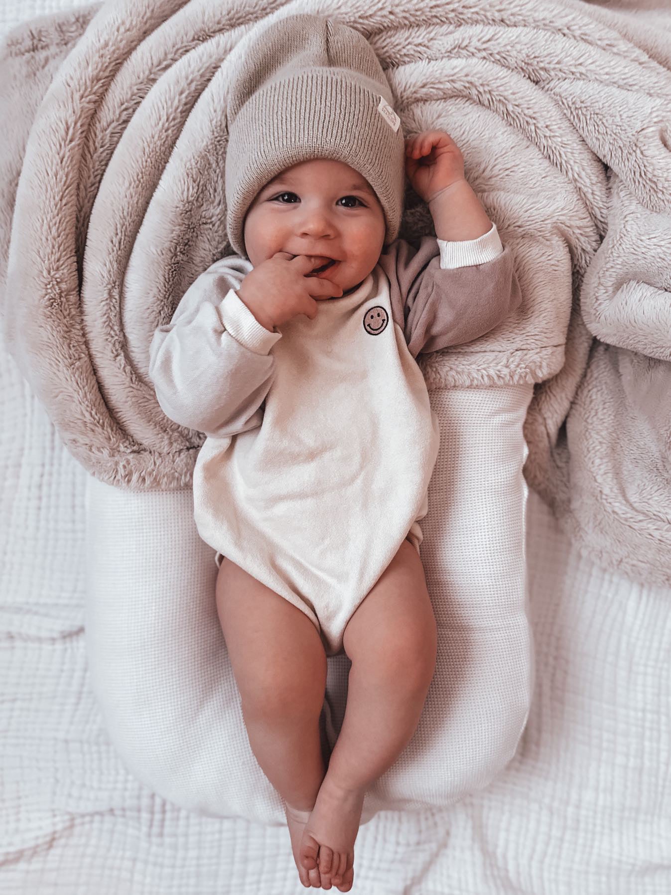 baby-0-18-months-mondays-and-meadows