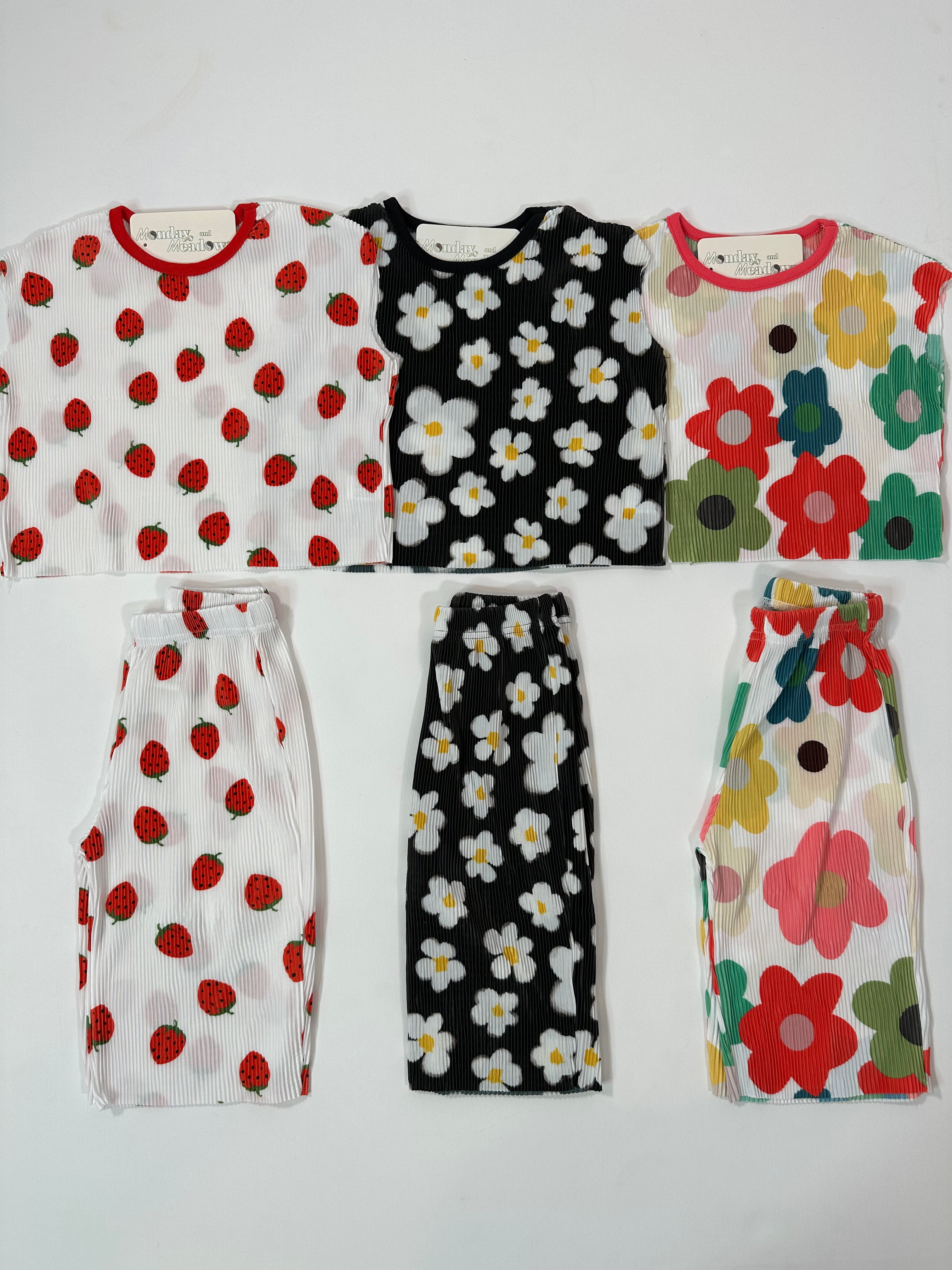 Strawberries & Floral Pleated Sets *Read Description*