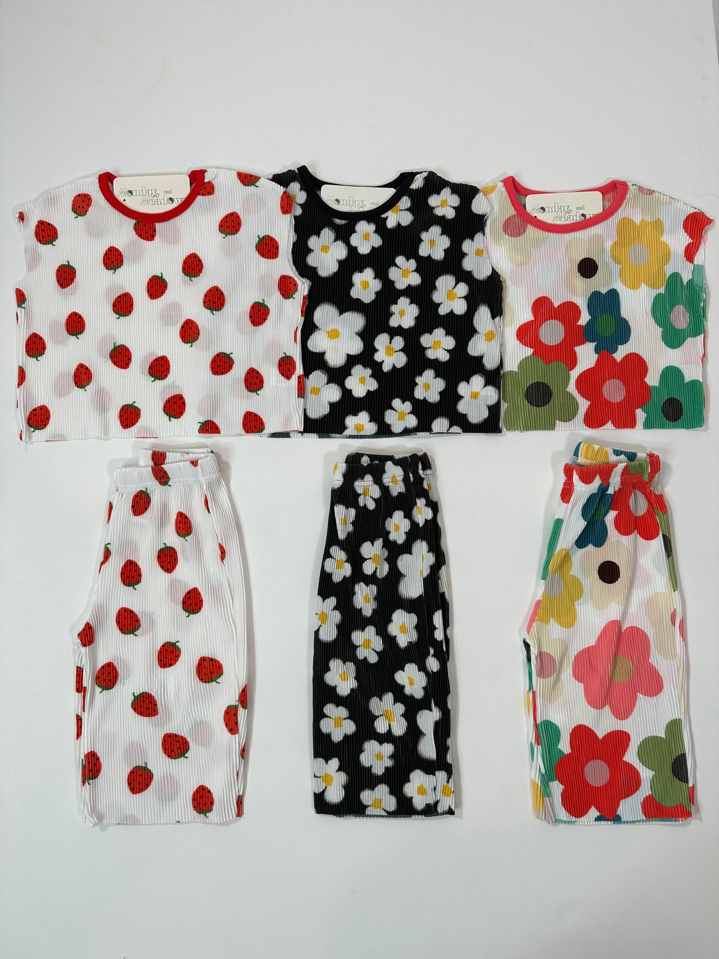 Strawberries & Floral Pleated Sets *Read Description*