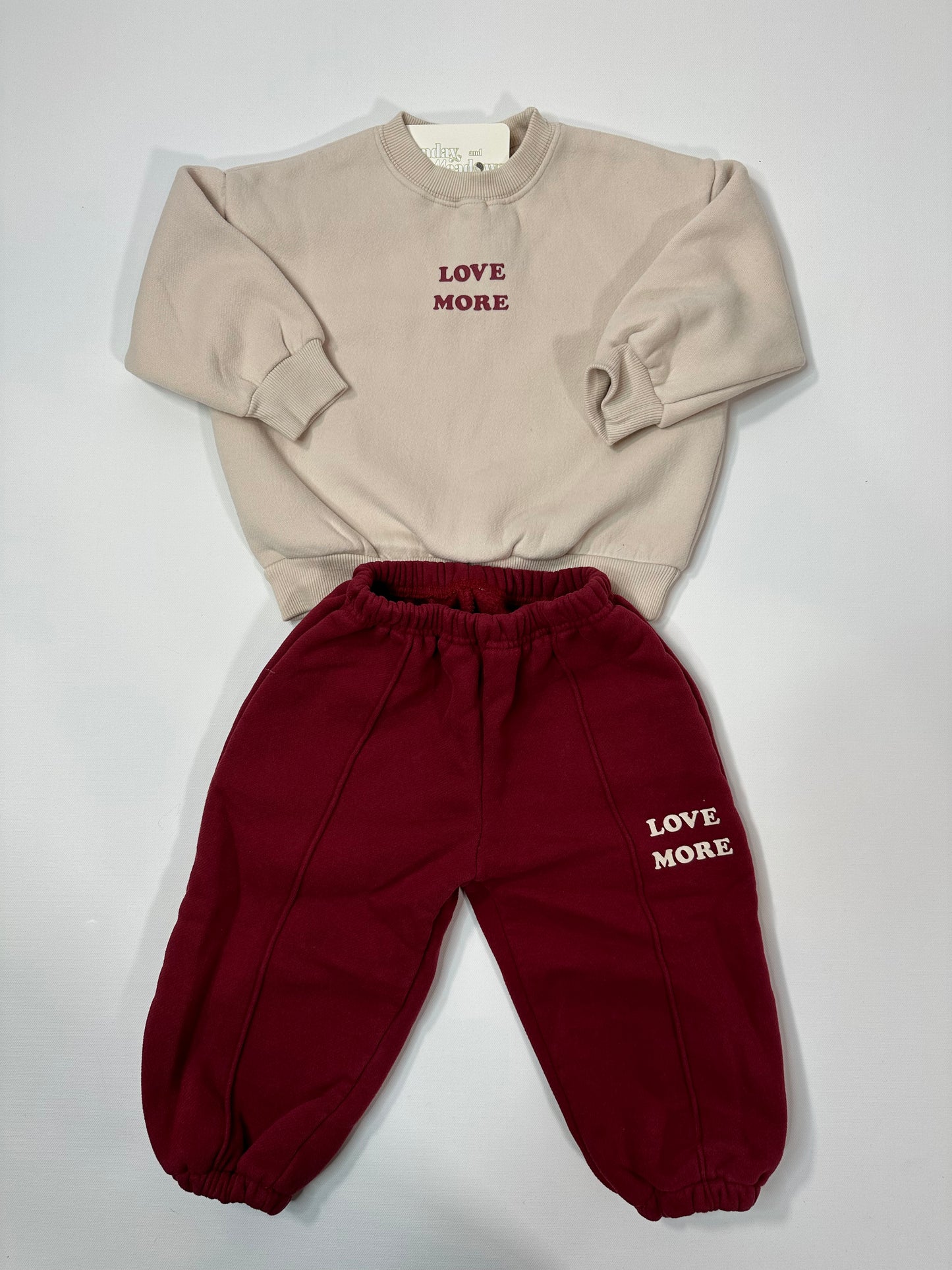 Love More Sweatshirt Joggers Set