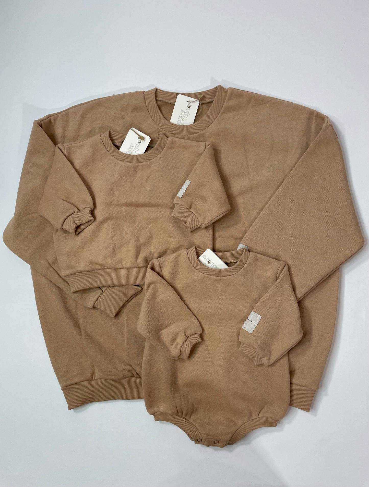 Basic Neutral Sweatshirt Crewneck